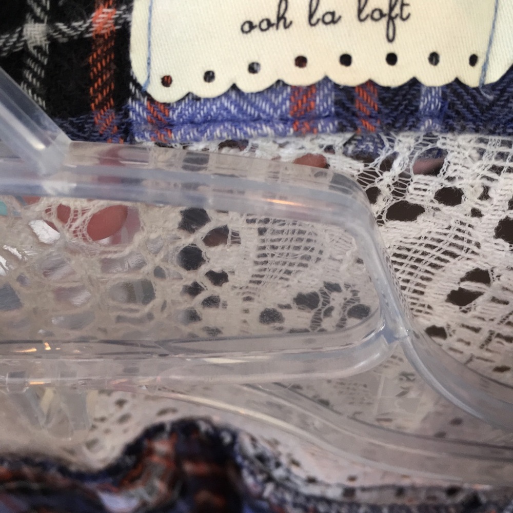 Plaid and Lace SUPER cute! - Picture 4 of 4